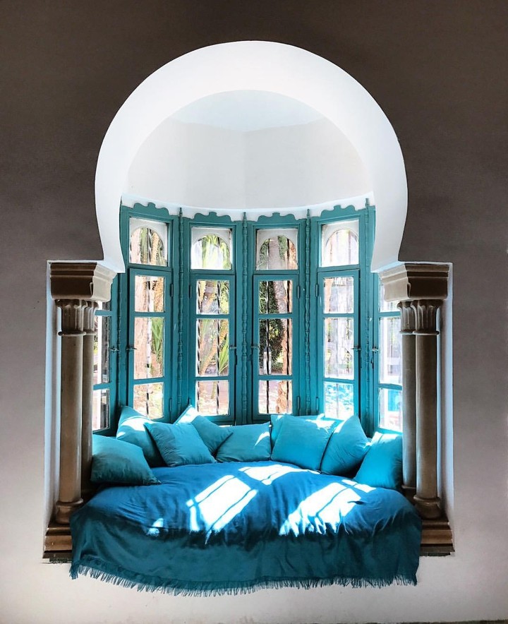 Window niche