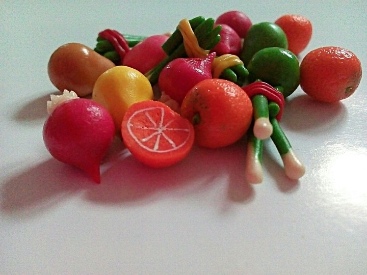 mini fruits & vegi ... lol !