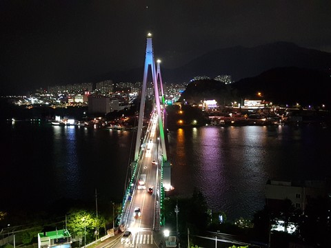 the Yeosu Bridge
