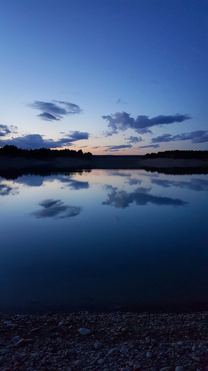Miroir d'eau crépuscule