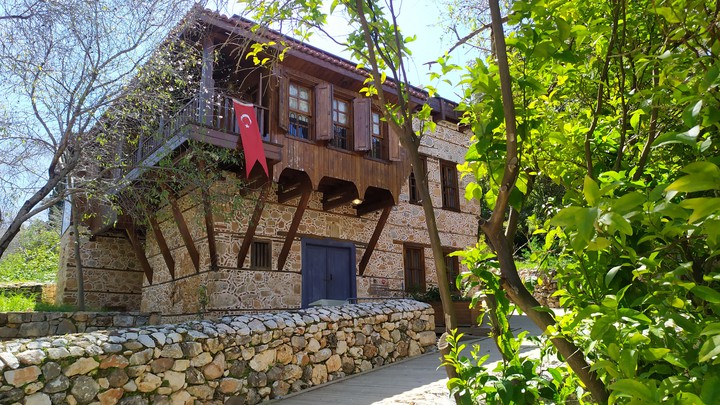 traditional Turkish house