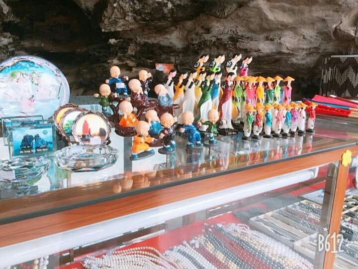 Sung Sot Cave gift