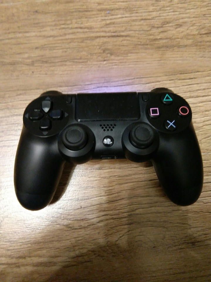 PS4 Joistick