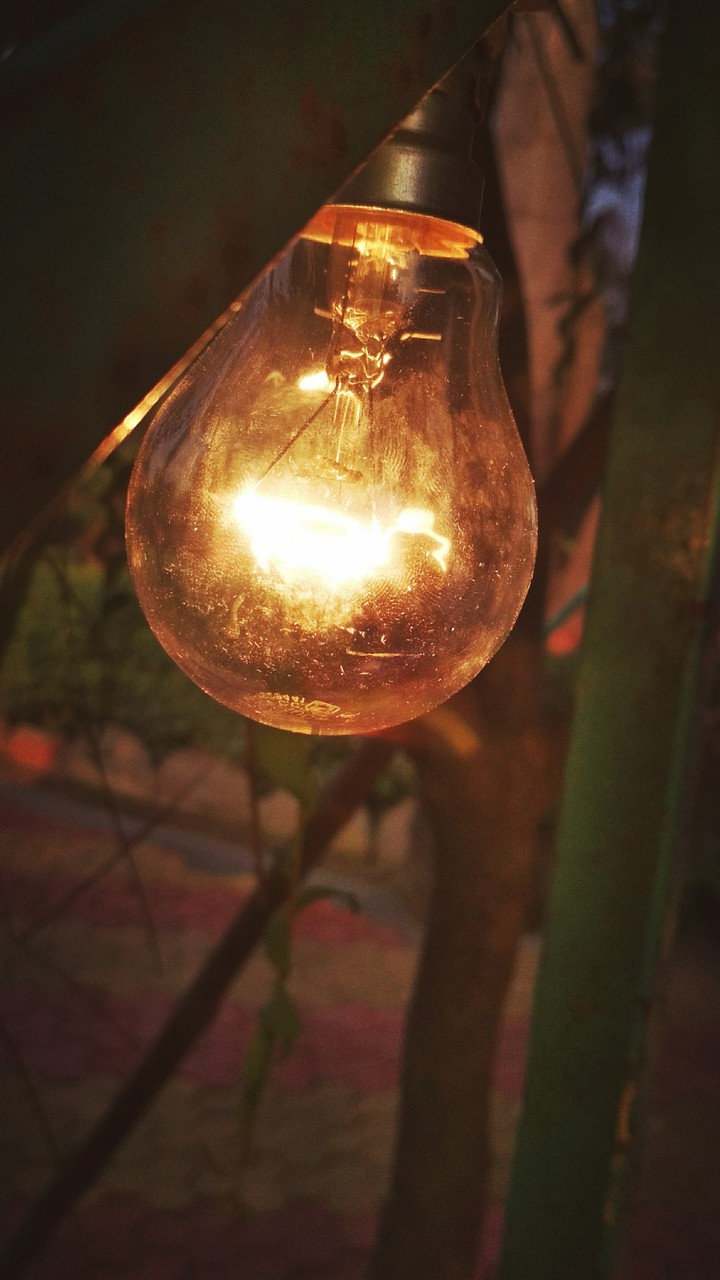 Glowy bulb