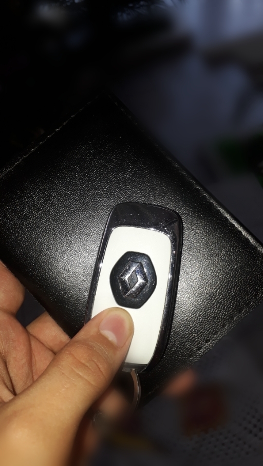 Chave em branco marfin renault kwid intense