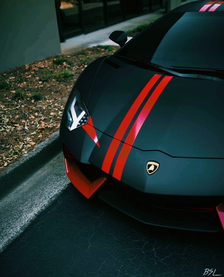 Eye of Aventador