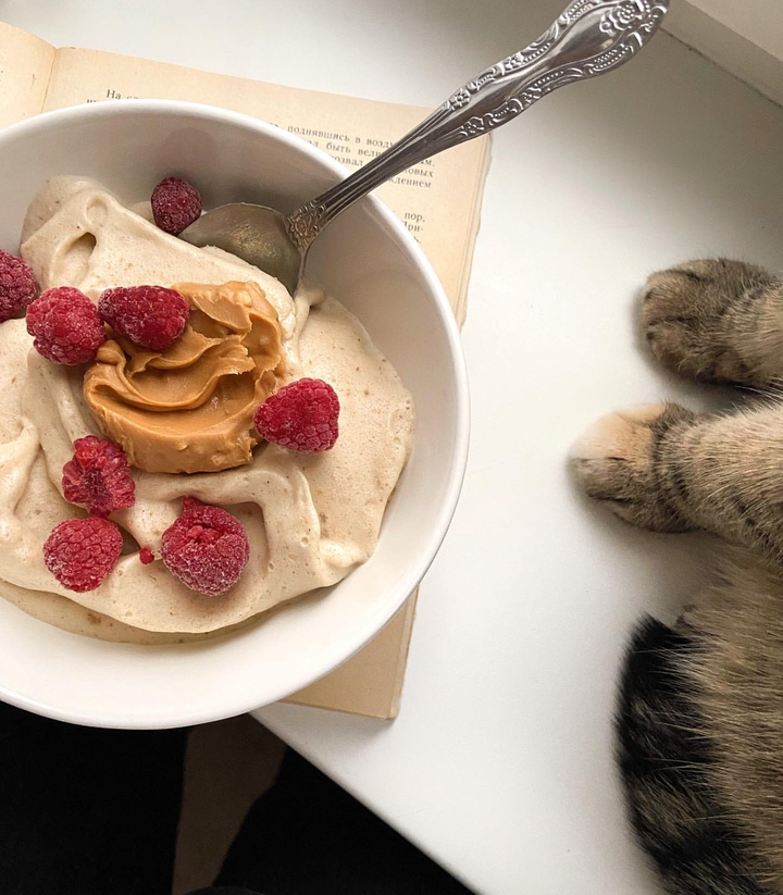 Dessert. Cat's paws