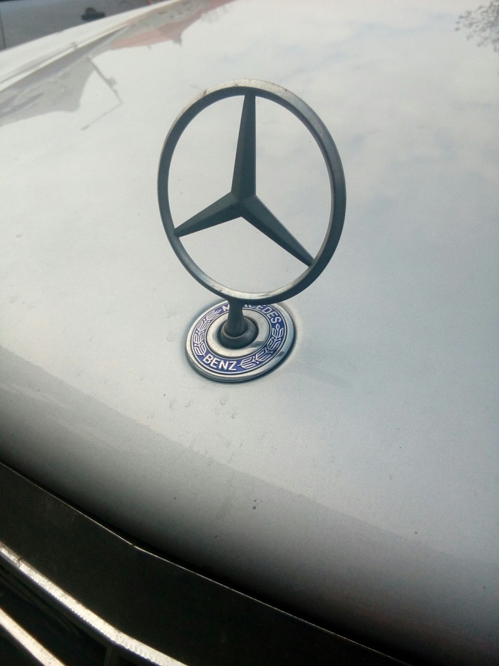 This is really nice mercedes logo