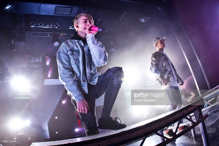 barsandmelody show