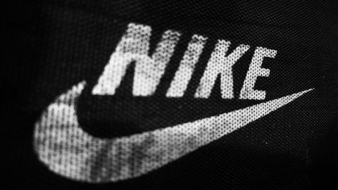 NIKE