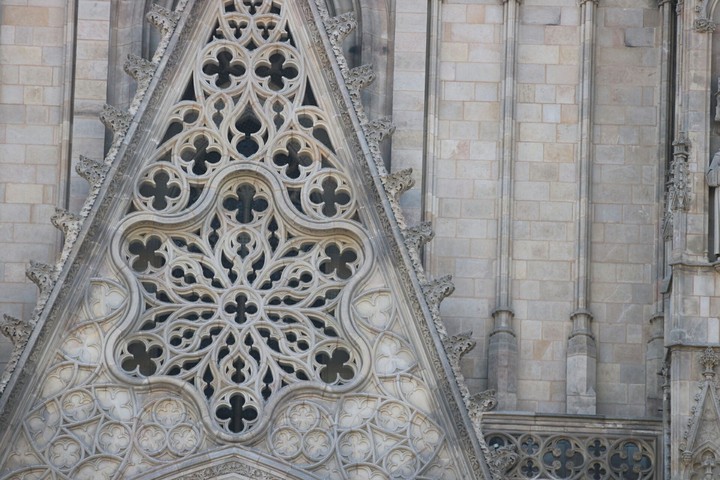 Cathedral Barcelona || Details.