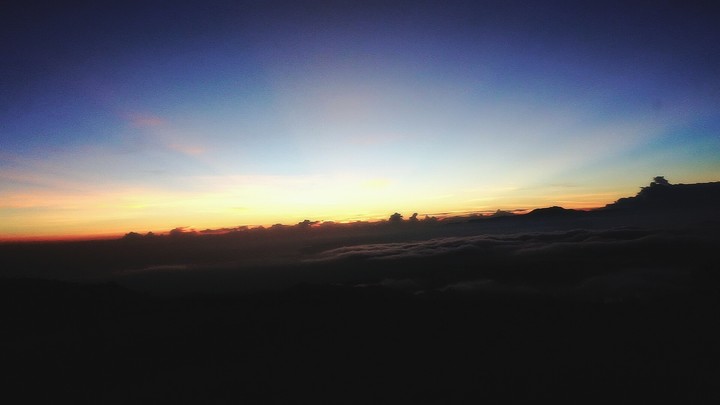 Negeri di atas awan
