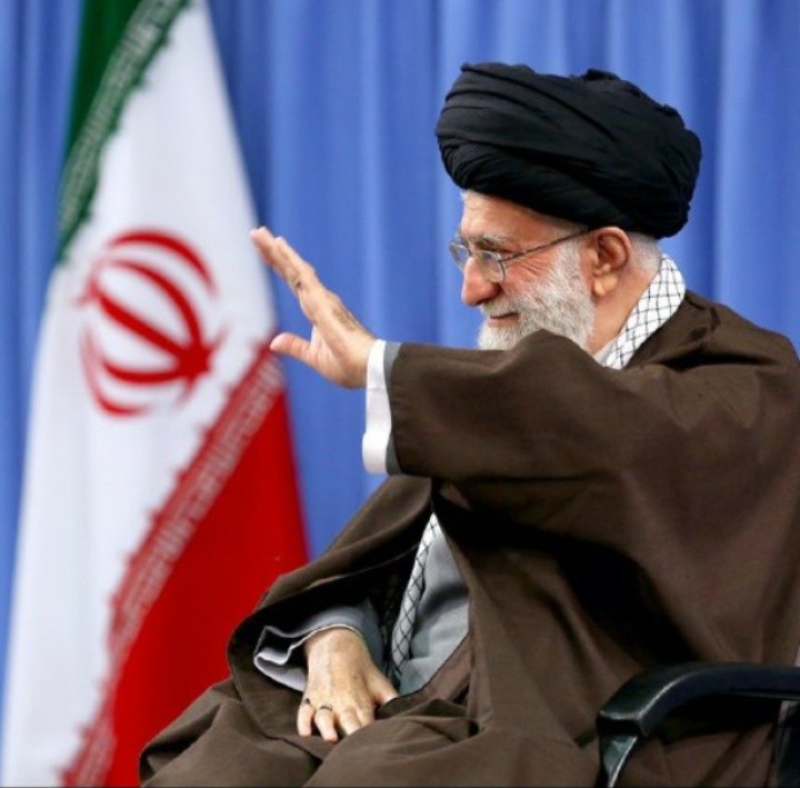 امام خامنه ای