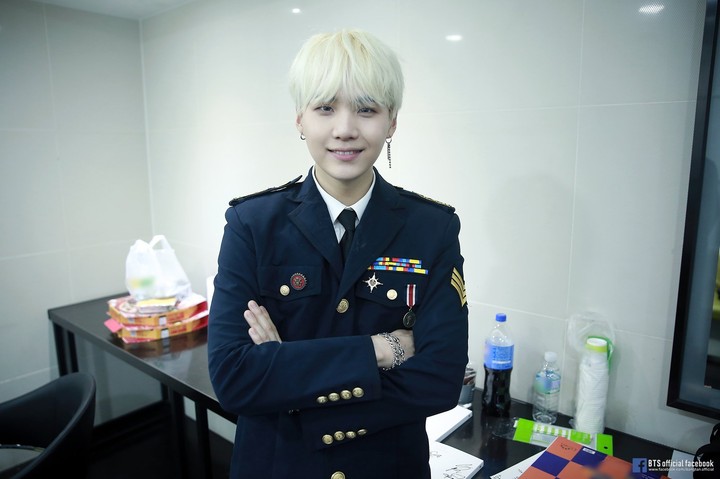 HAPPY YOONGI DAY❤❤❤❤❤❤❤