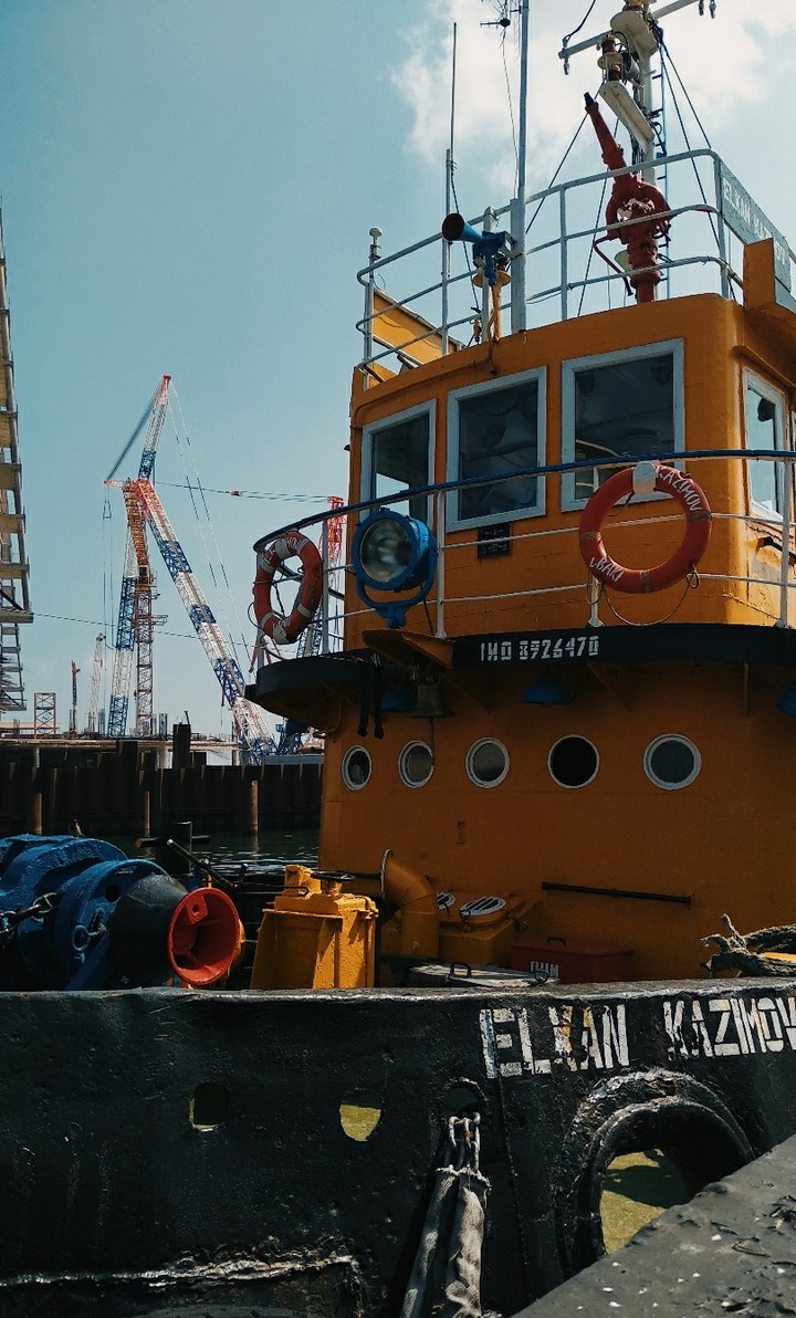 Azerbaijan . Baku . Caspian sea