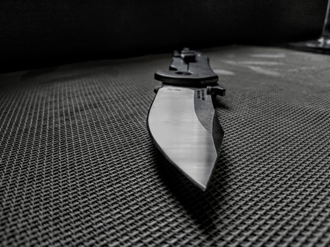 нож knife