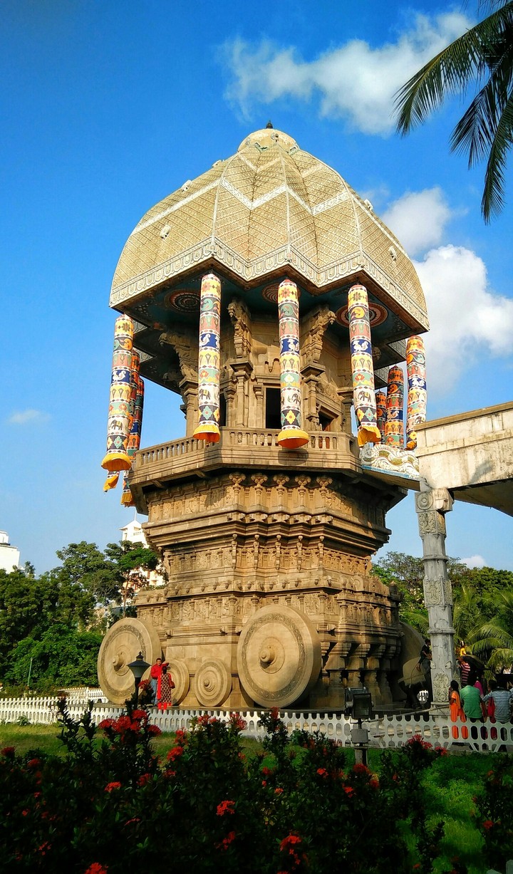 Valluvar Kotam