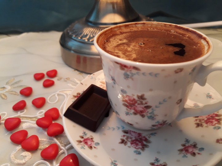 Hearts & chocolate with Turkish coffee