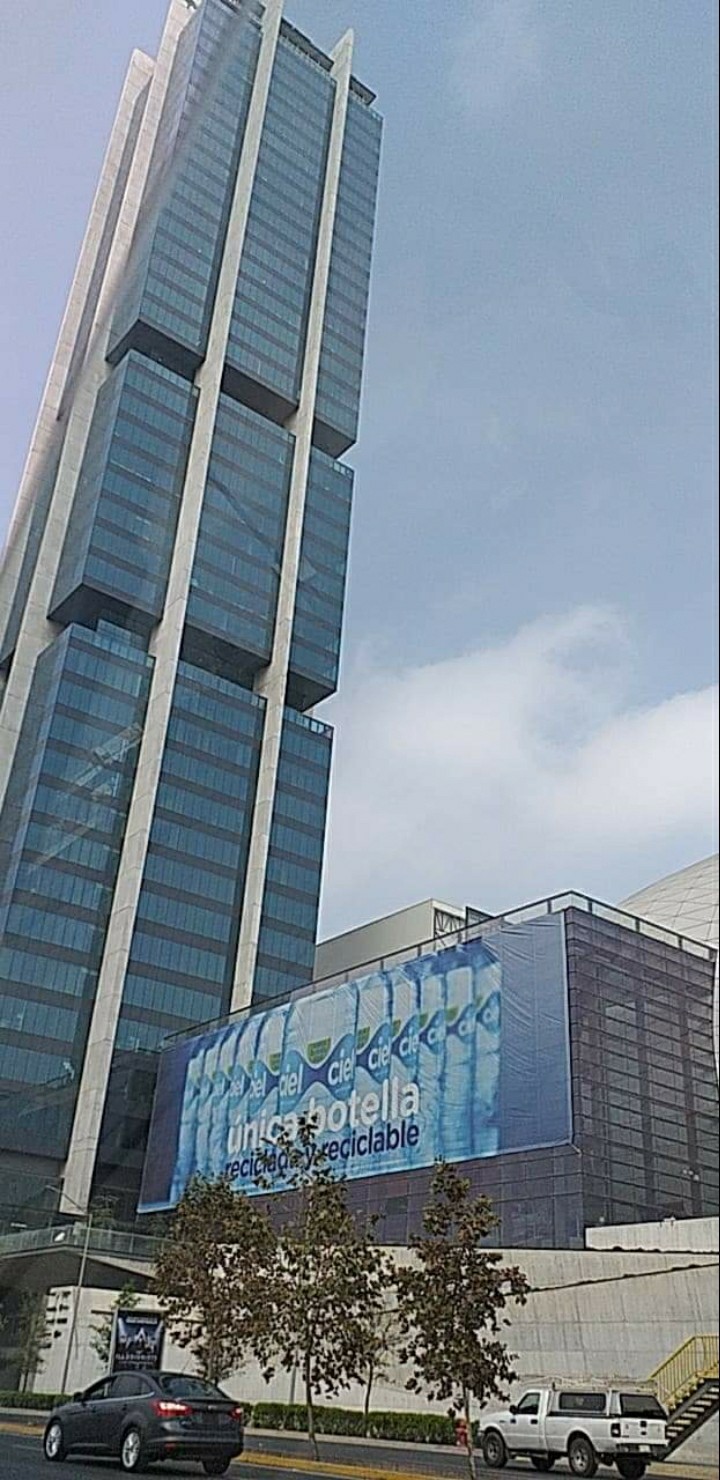 paseo por el centro de Monterrey México