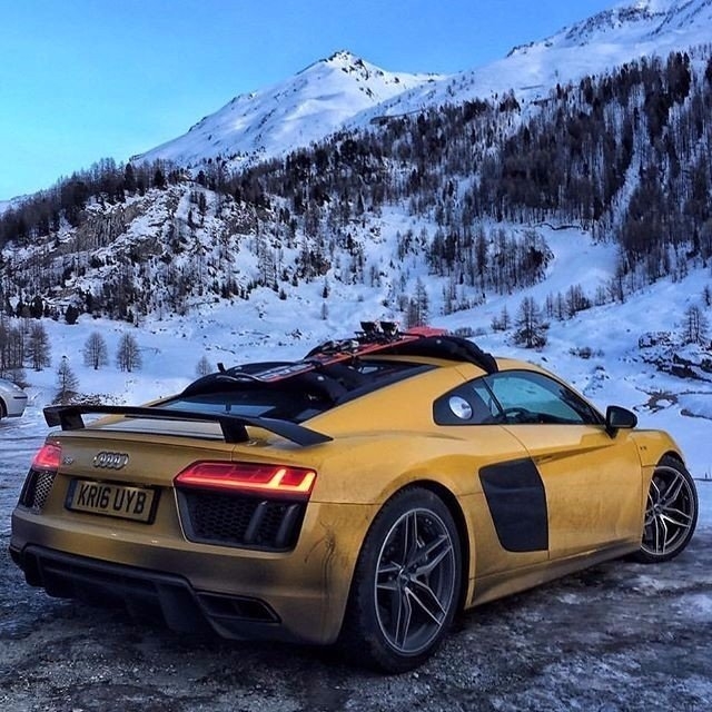 AUDI