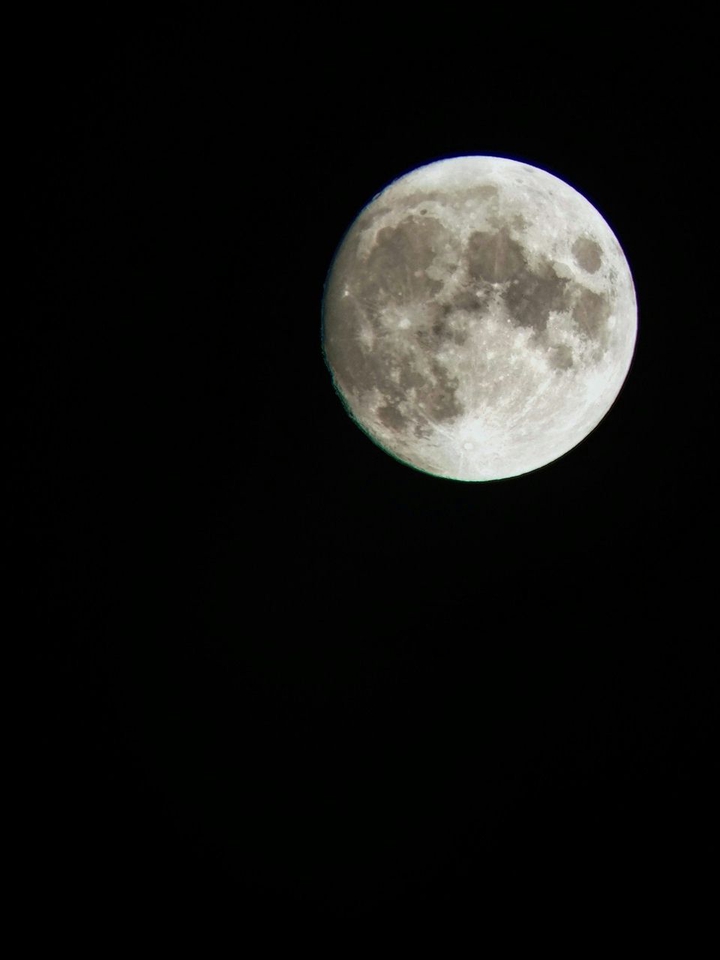 LA LUZ DE LA LUNA