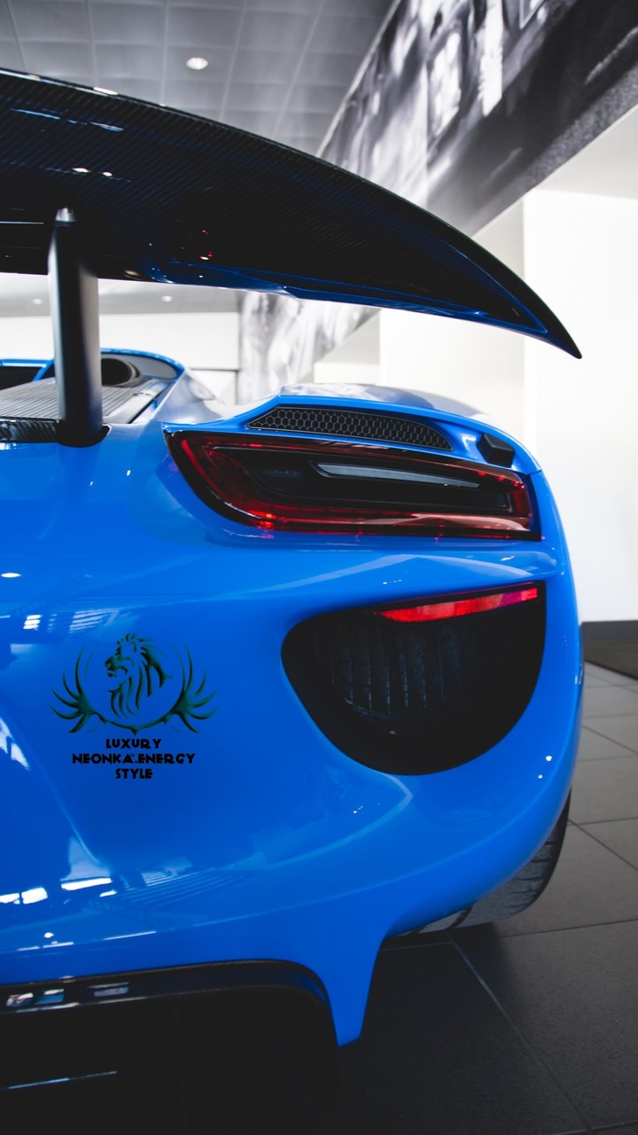 blue car