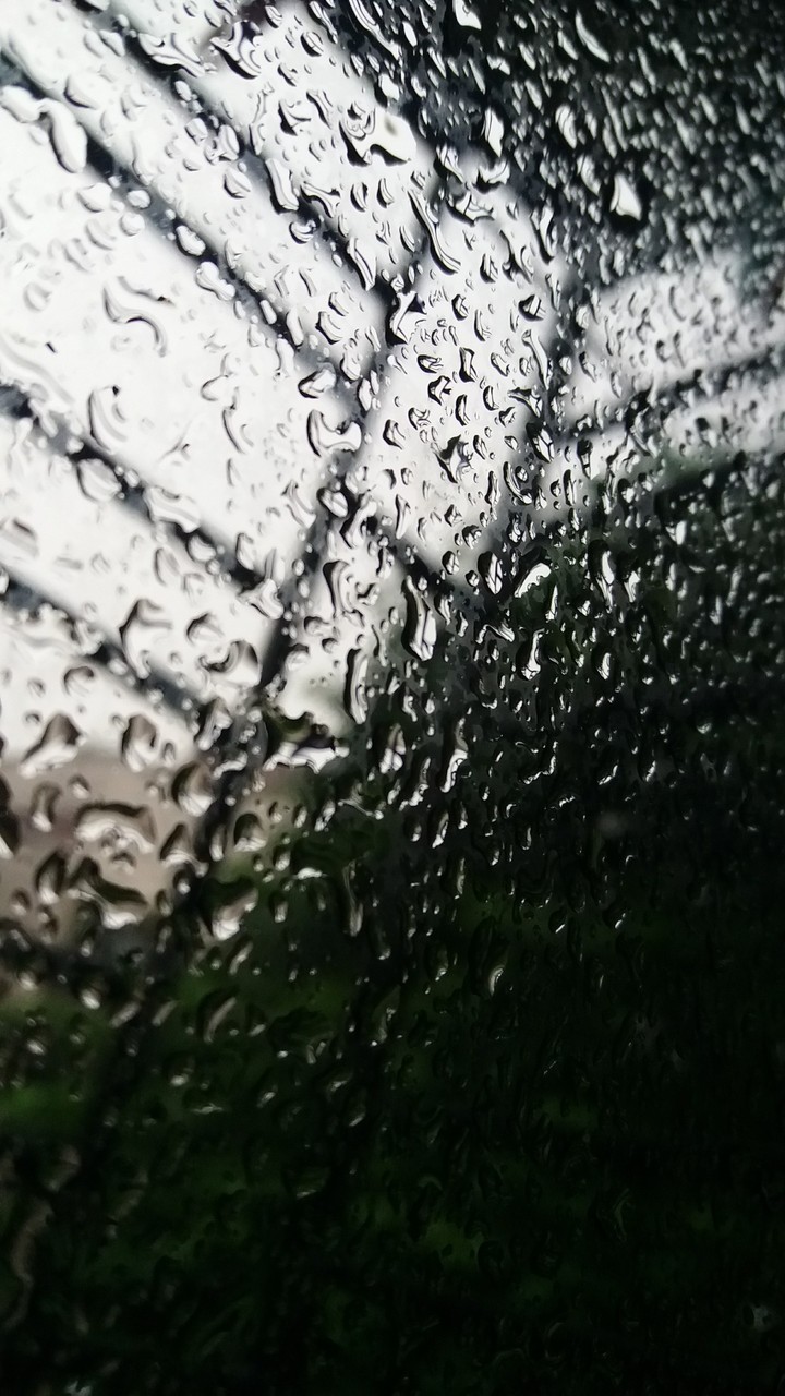 raining photography