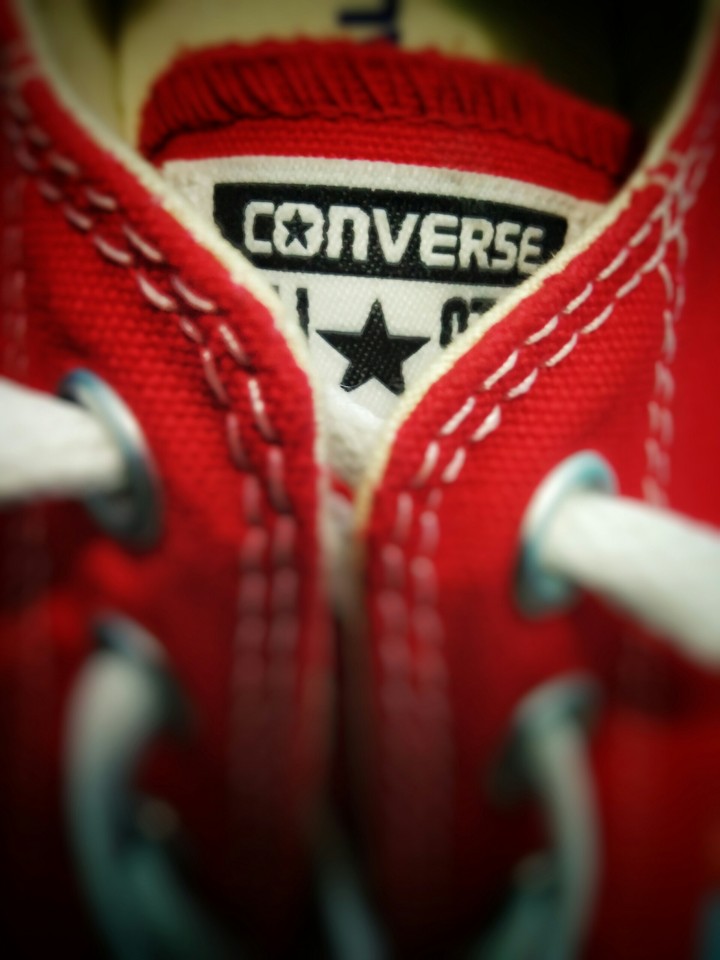 MachoPH - Converse Classic Red