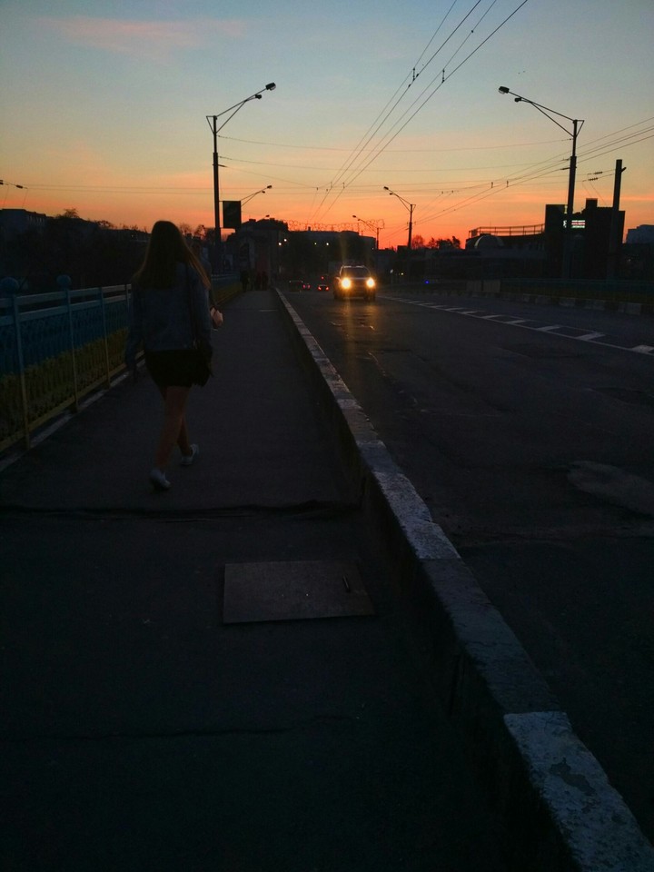город