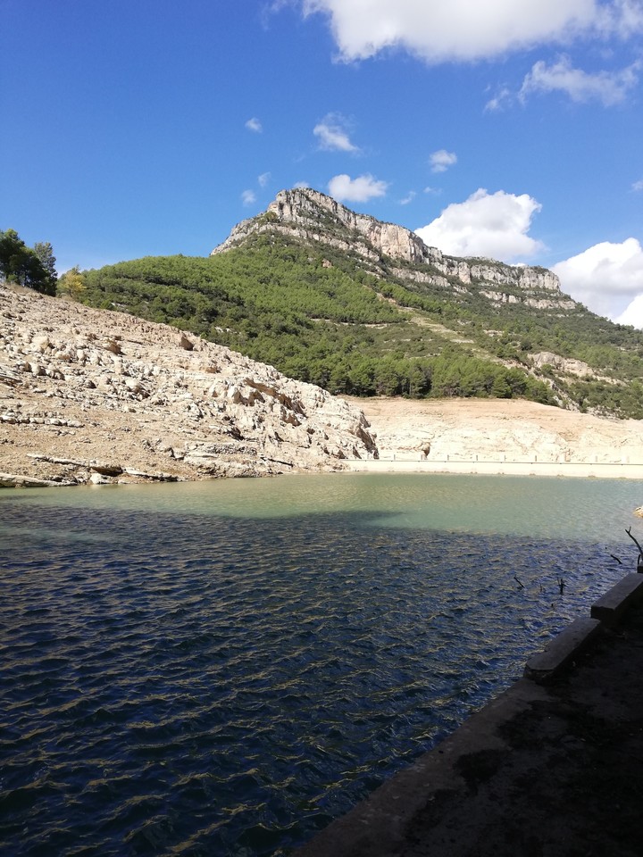 Dam in Spain/Embalse en España