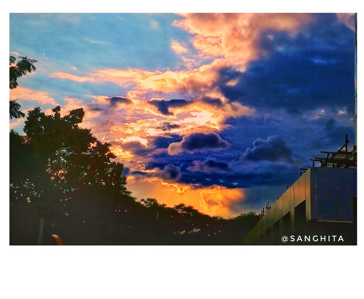 sky with colours of bitting heart