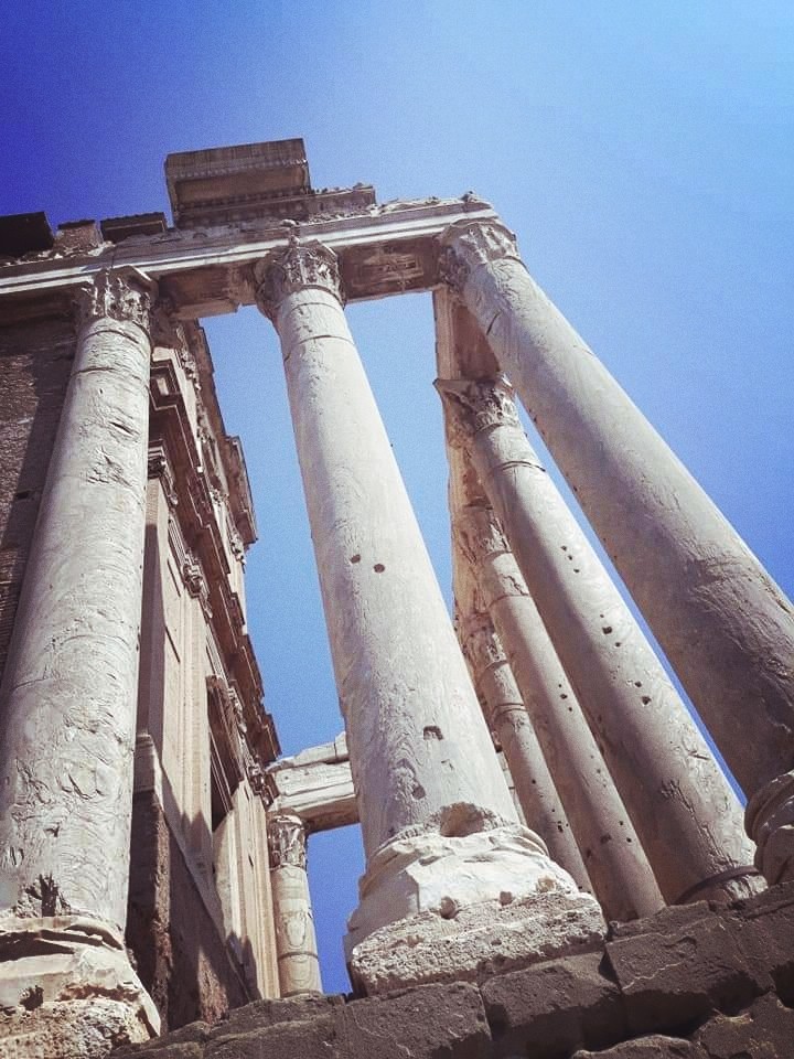 Roma monuments
