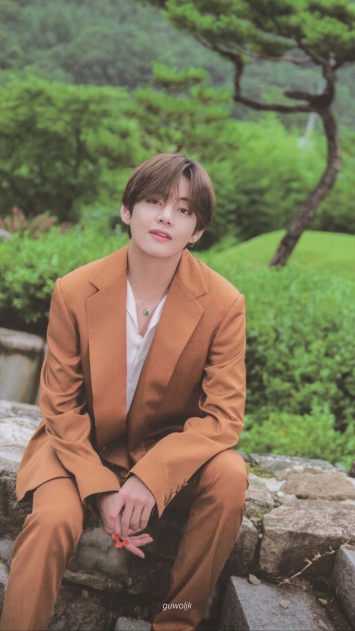 v