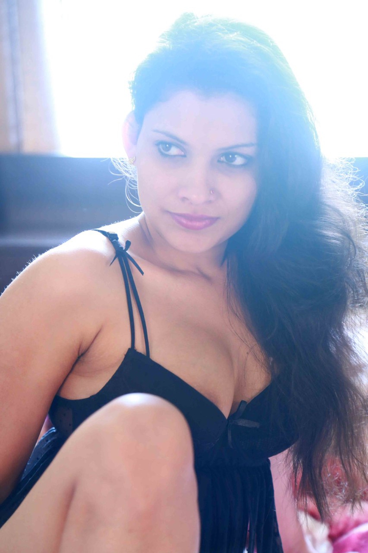 Hot Indian Model
