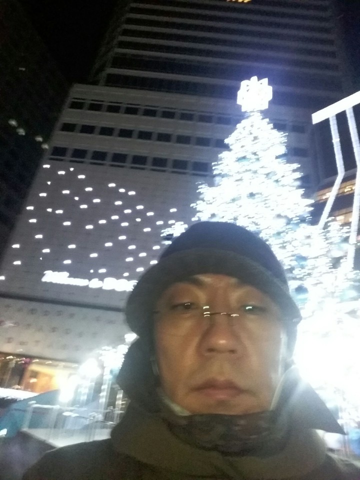 두타앞에서