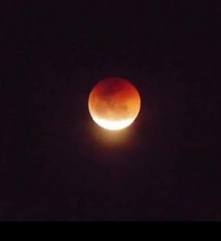 lua de sangue ♥️