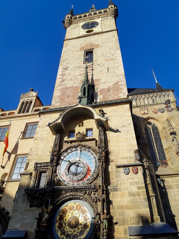 Astronomical clock