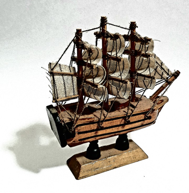 Toy ship