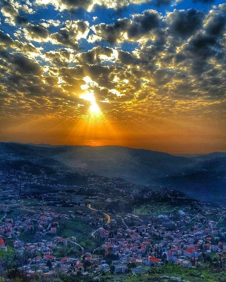 mount libanon .....