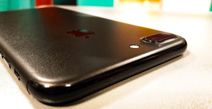 i phone apple