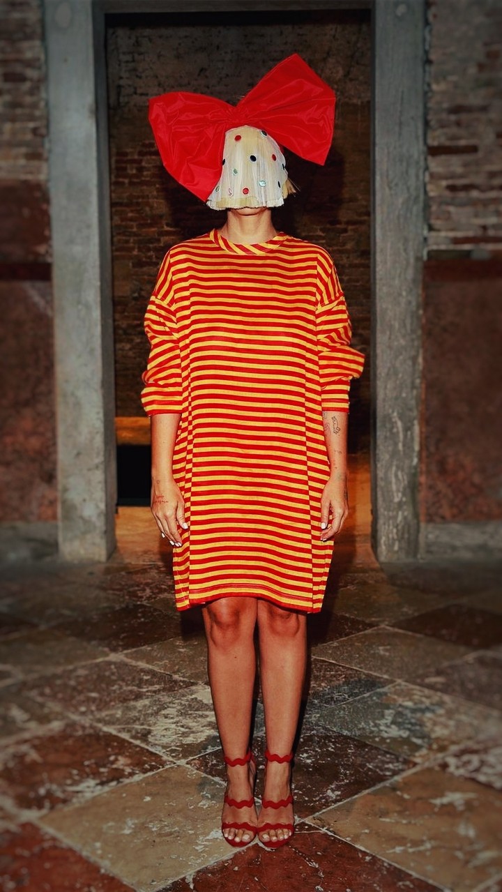 Sia Wallpaper