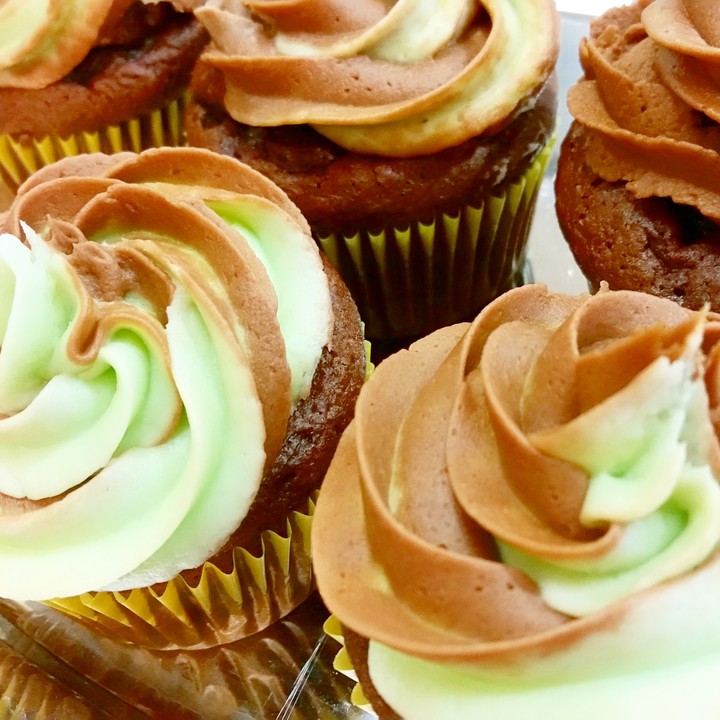 Mint Chocolate Chip Cupcakes
