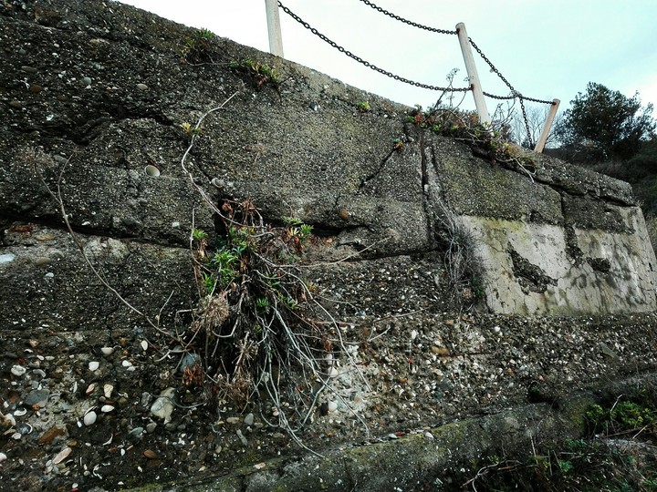 muro ,via amendola