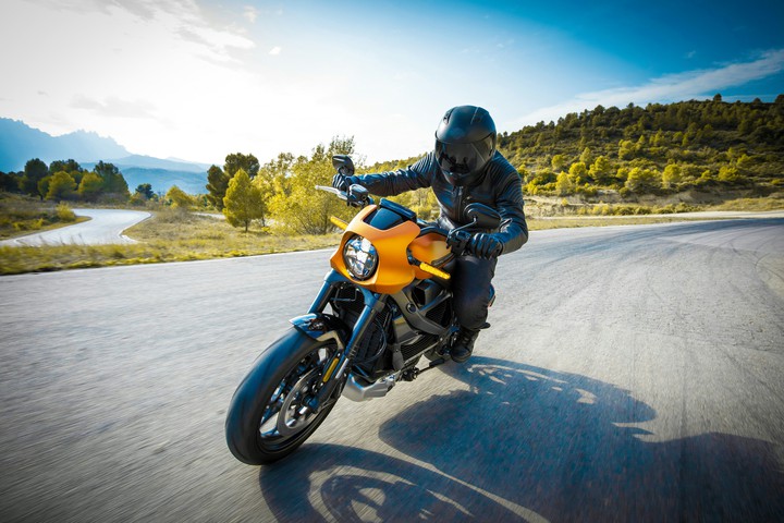 Harley-D