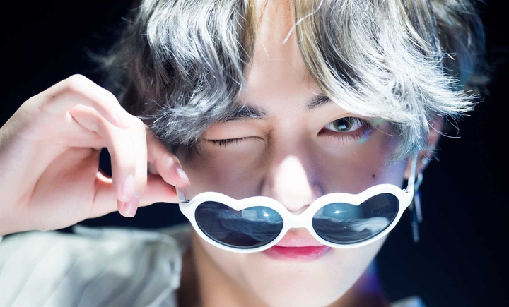 v