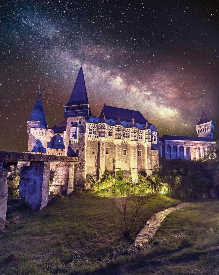 castl Corvin Romania
