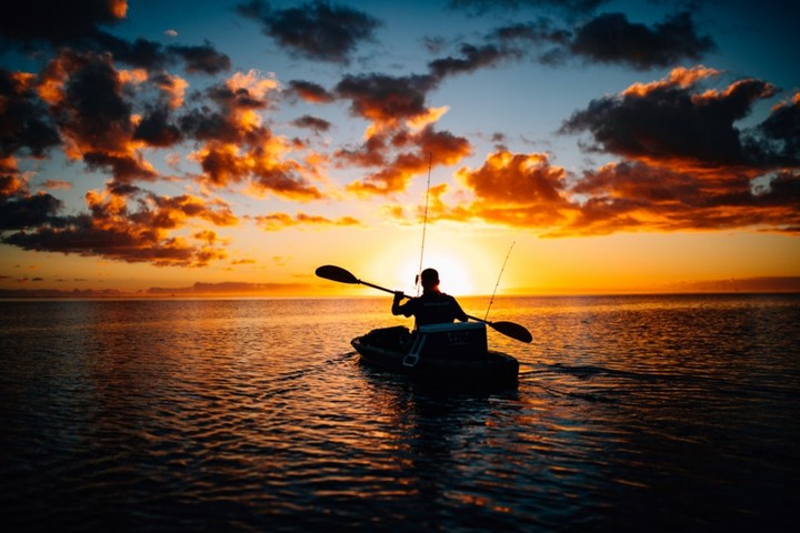 love to go for boating....