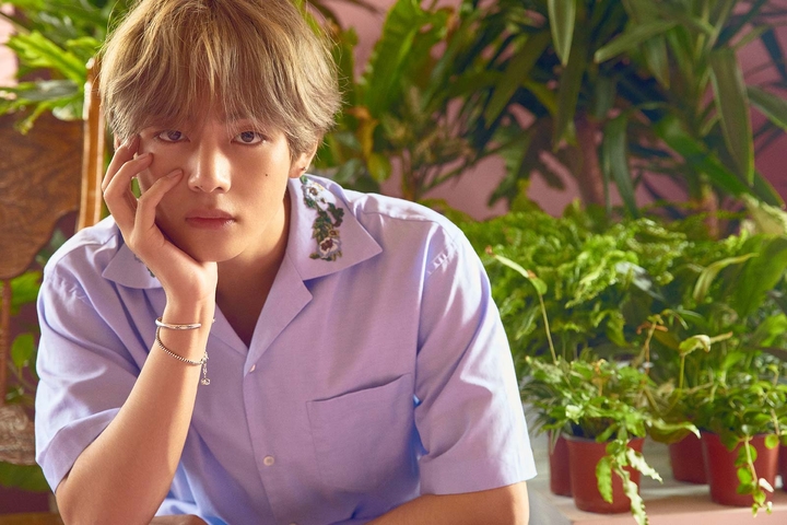 V