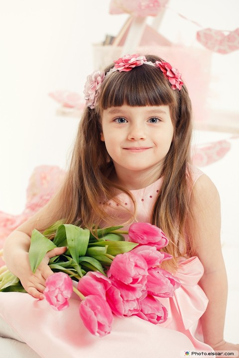 girl with flowers