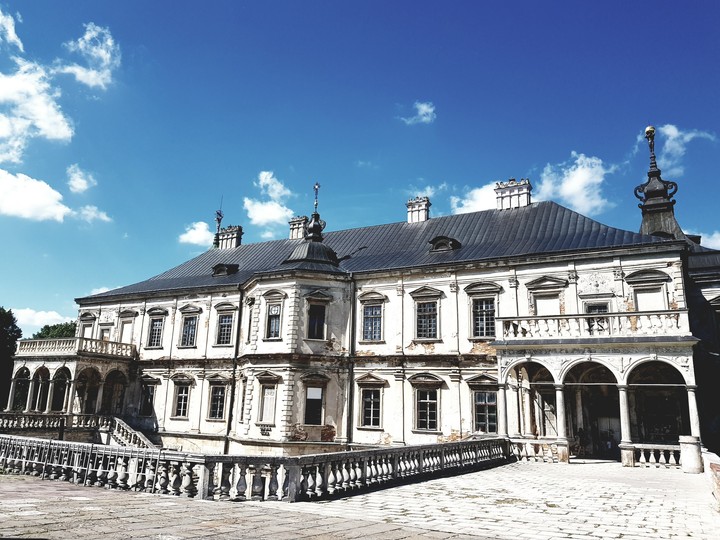 Pidhirtsi Castle